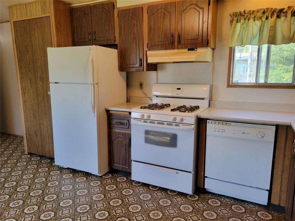 









7295


Jaffray Village Loop

Road,
Jaffray,




BC
V0B 1T0

