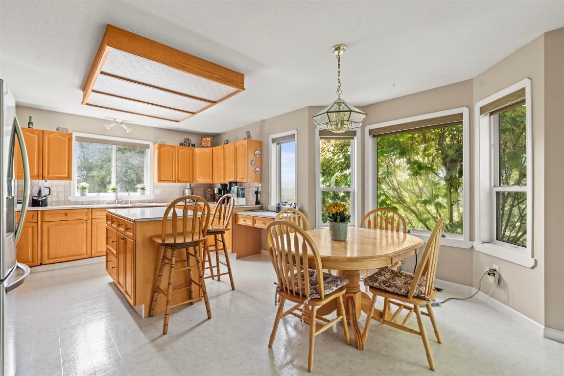 









3025


Murison

Place,
Armstrong,




BC
V4Y 0K4


