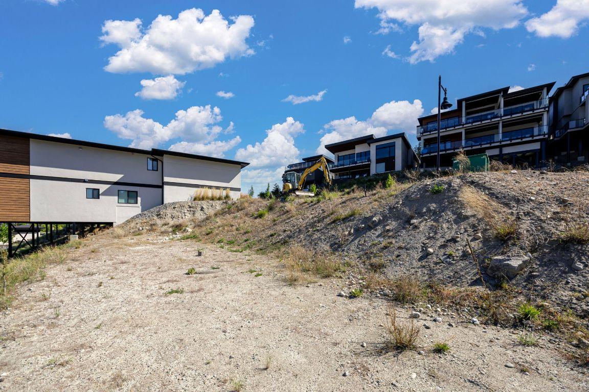 









3608


Sagehill

Court,
Kelowna,







BC
V1V 3G2

