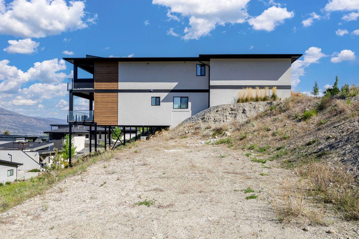 









3608


Sagehill

Court,
Kelowna,







BC
V1V 3G2

