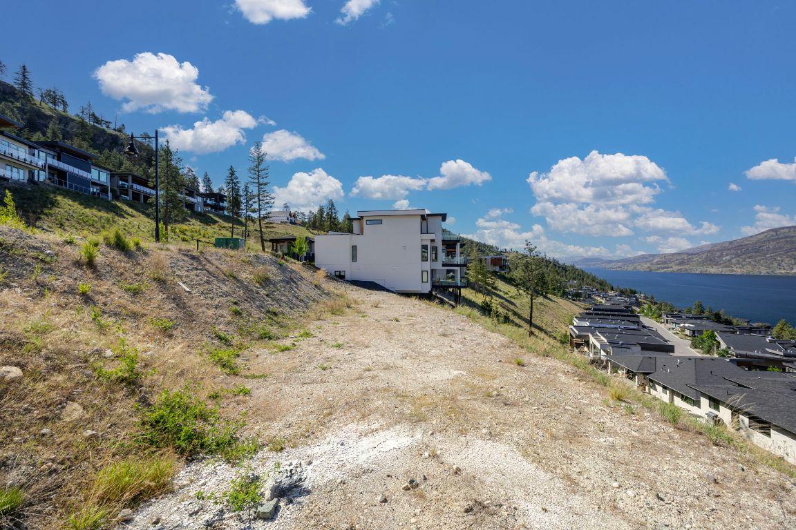 









3608


Sagehill

Court,
Kelowna,







BC
V1V 3G2

