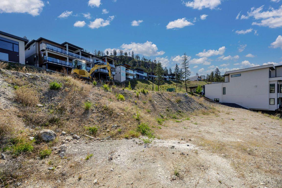 









3608


Sagehill

Court,
Kelowna,







BC
V1V 3G2


