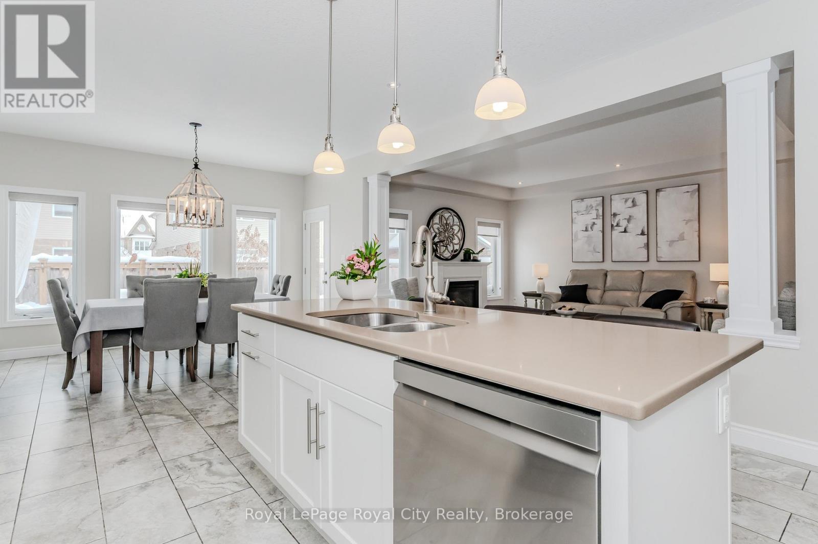












213 TREMAINE CRESCENT

,
Kitchener,




Ontario
N2A4L9

