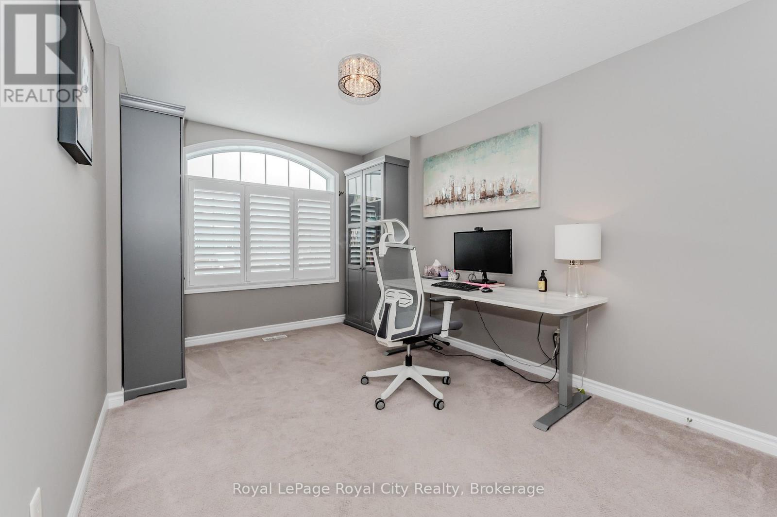 












213 TREMAINE CRESCENT

,
Kitchener,




Ontario
N2A4L9


