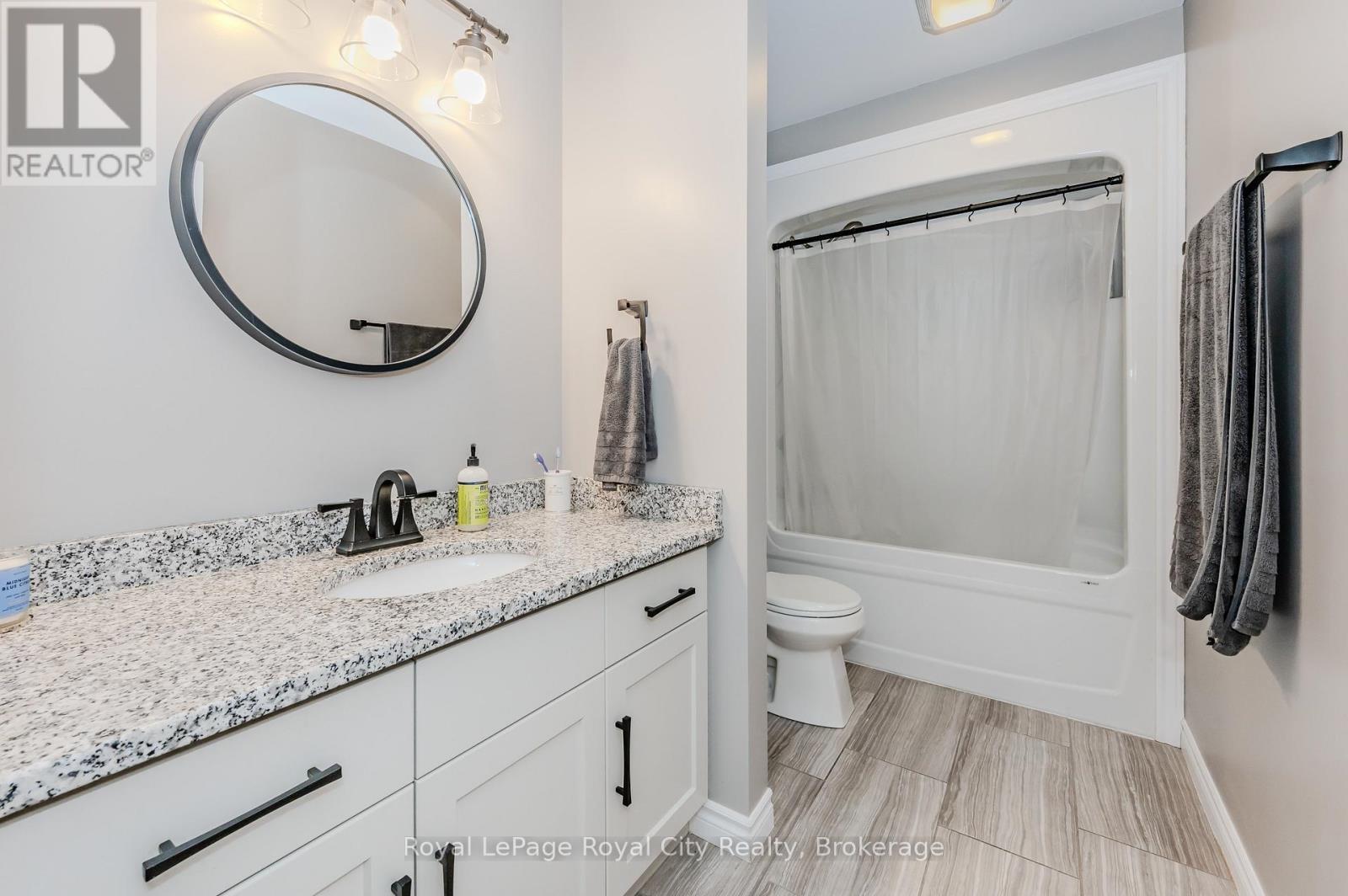 












213 TREMAINE CRESCENT

,
Kitchener,




Ontario
N2A4L9

