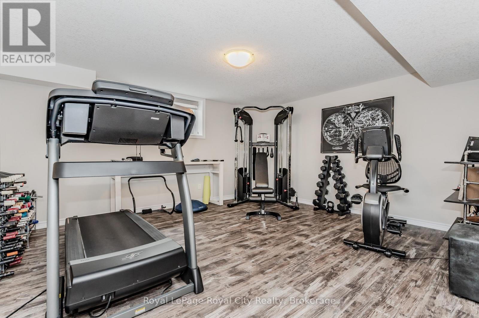 












213 TREMAINE CRESCENT

,
Kitchener,




Ontario
N2A4L9

