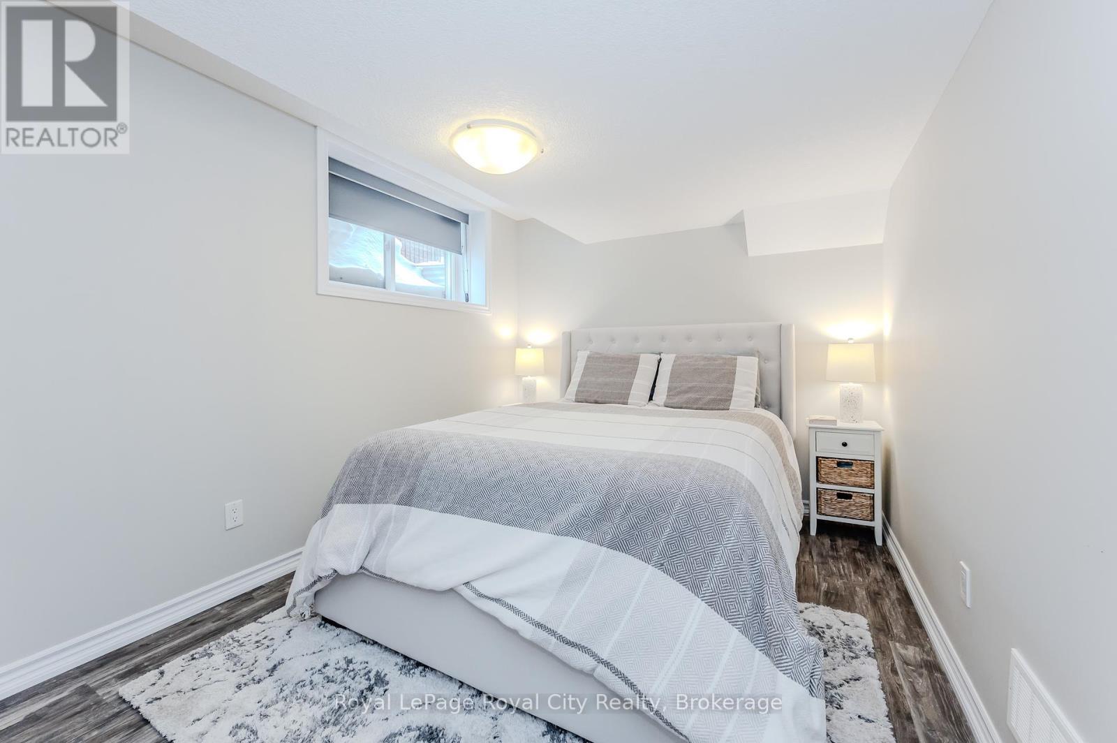 












213 TREMAINE CRESCENT

,
Kitchener,




Ontario
N2A4L9

