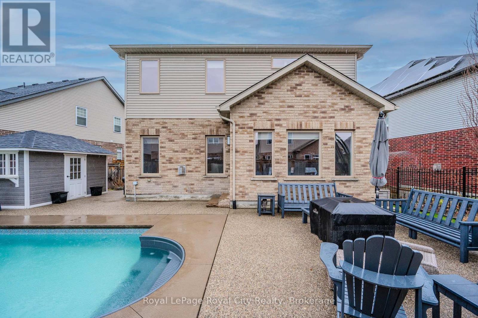 












213 TREMAINE CRESCENT

,
Kitchener,




Ontario
N2A4L9

