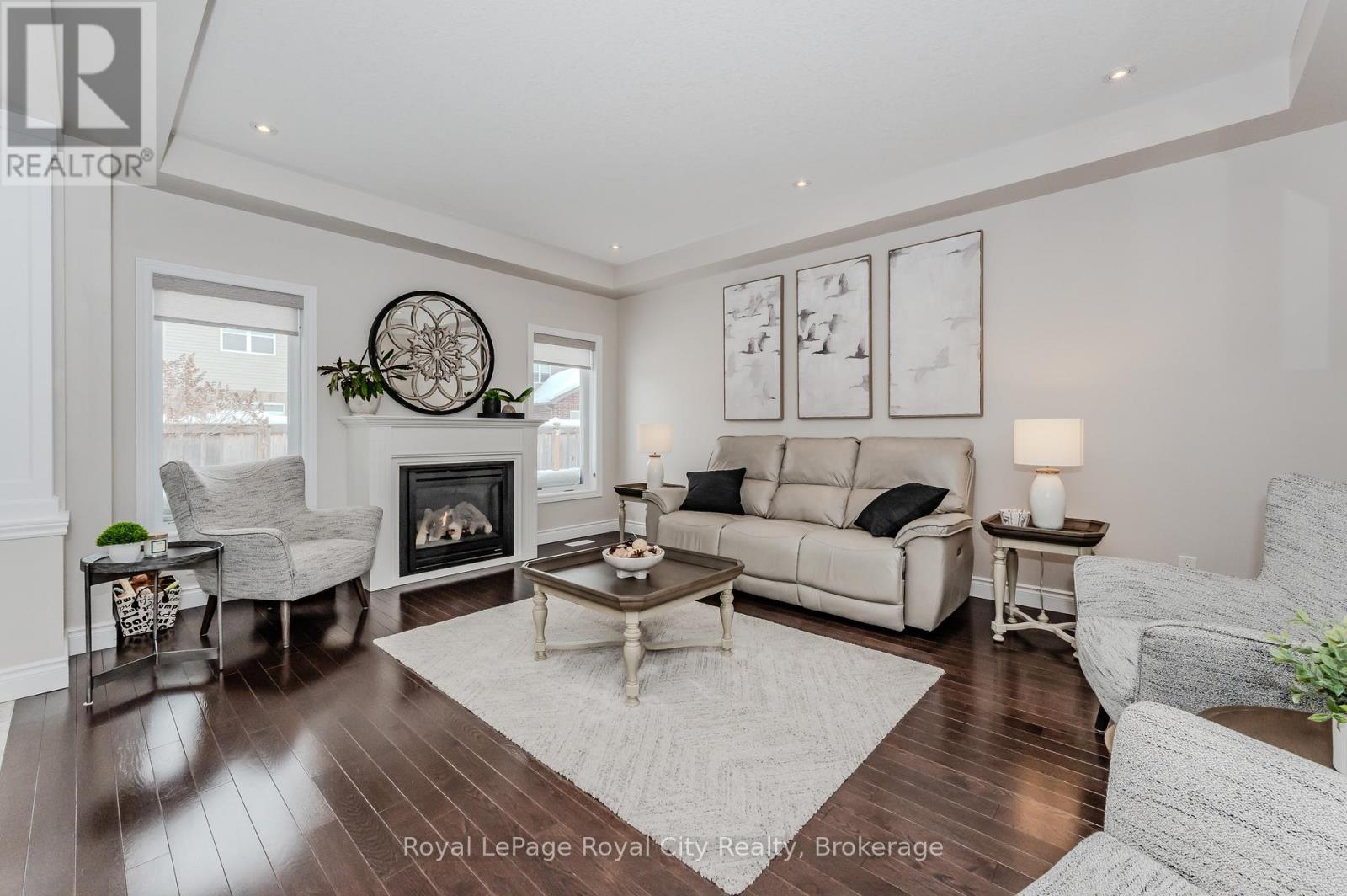 












213 TREMAINE CRESCENT

,
Kitchener,




Ontario
N2A4L9

