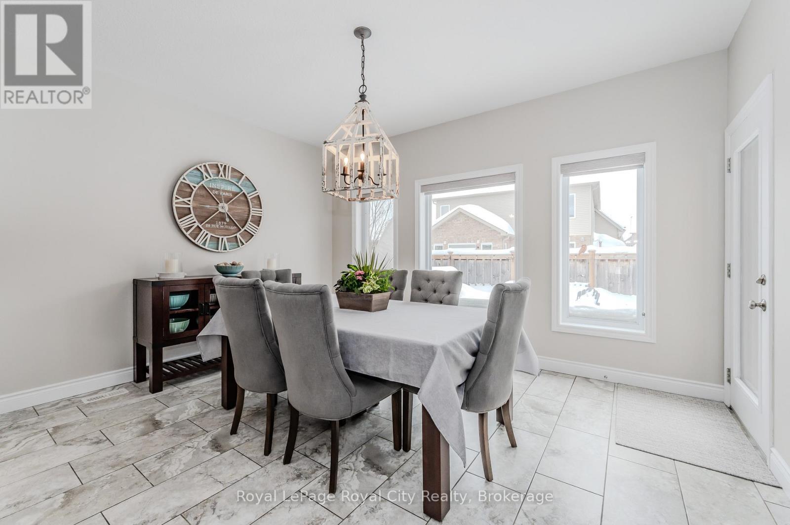 












213 TREMAINE CRESCENT

,
Kitchener,




Ontario
N2A4L9

