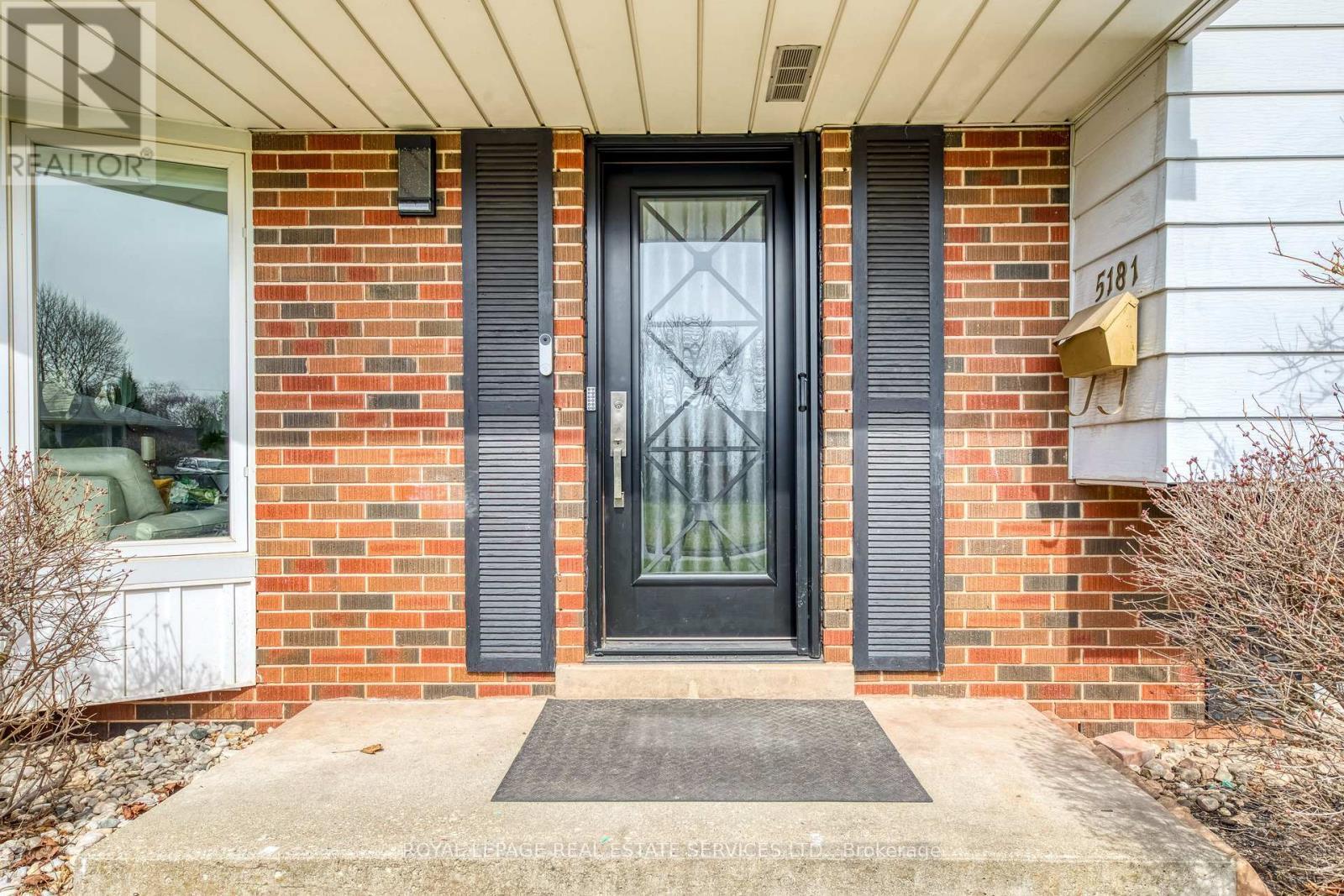 












5181 ALTON ROAD

,
Burlington,




Ontario
L7L3H4

