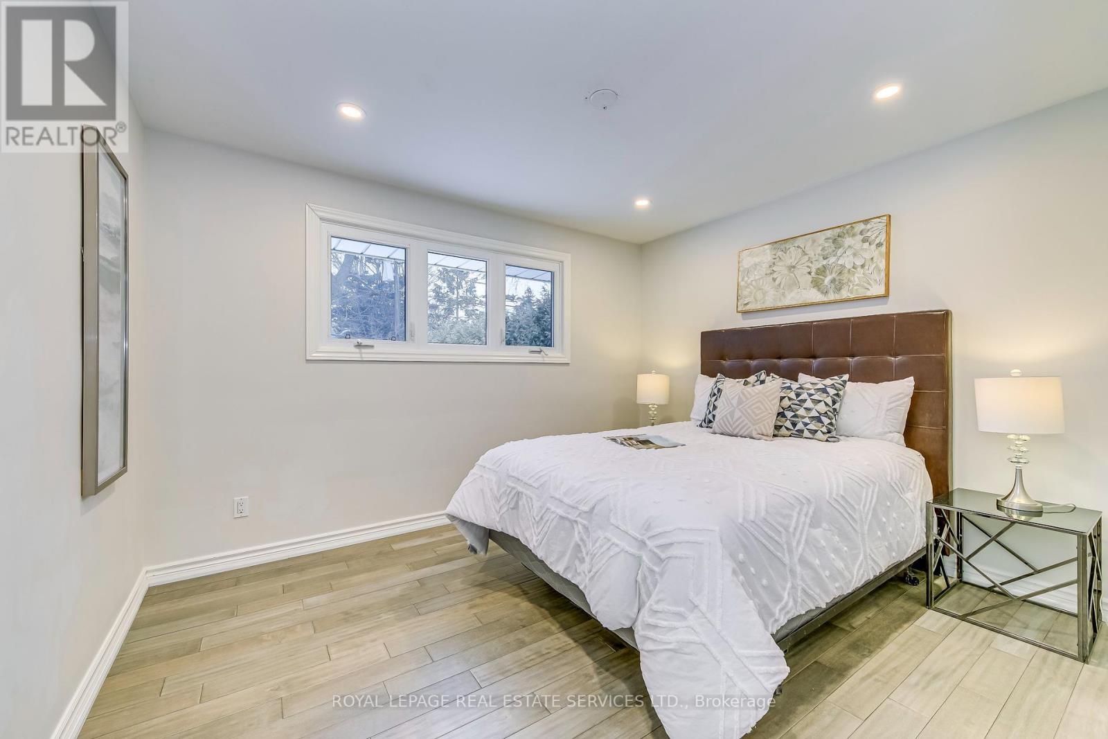 












5181 ALTON ROAD

,
Burlington,




Ontario
L7L3H4

