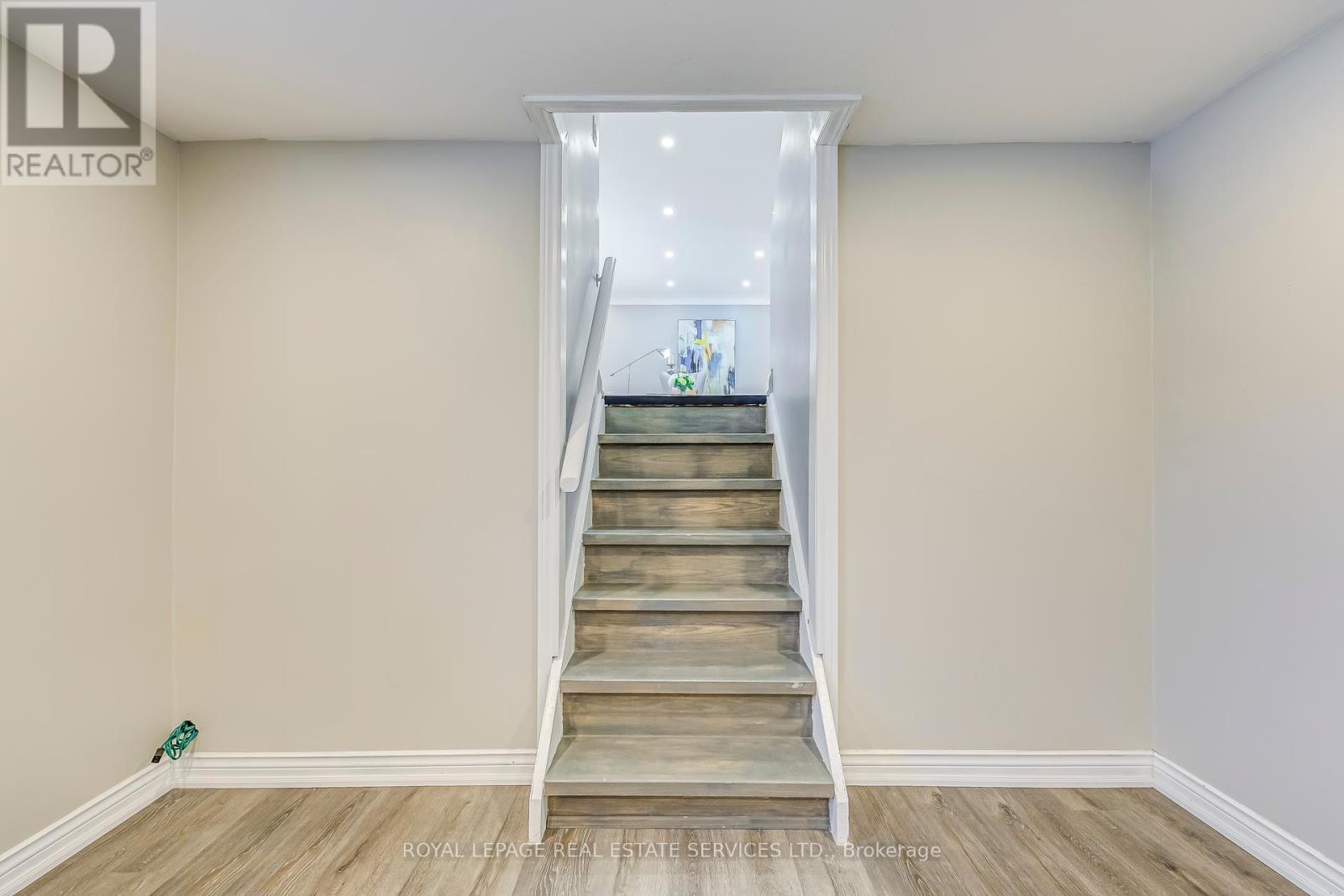 












5181 ALTON ROAD

,
Burlington,




Ontario
L7L3H4

