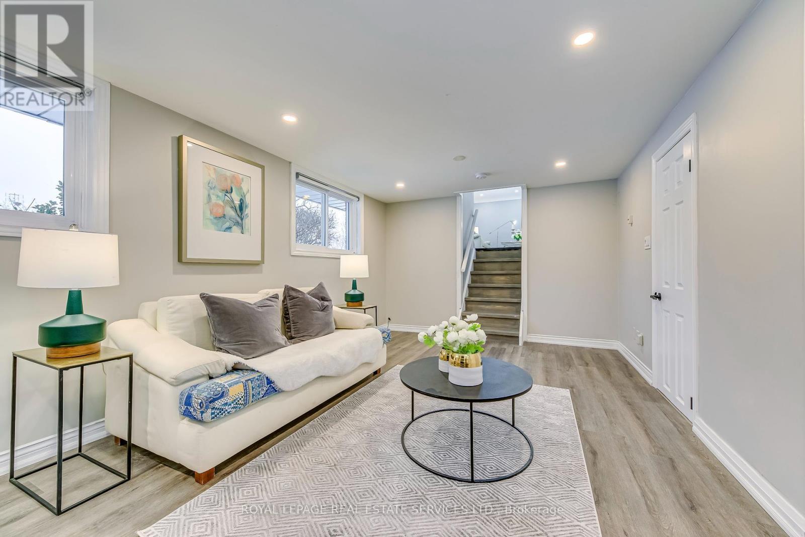 












5181 ALTON ROAD

,
Burlington,




Ontario
L7L3H4

