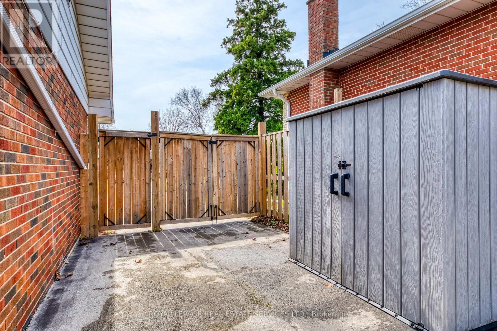 












5181 ALTON ROAD

,
Burlington,




Ontario
L7L3H4

