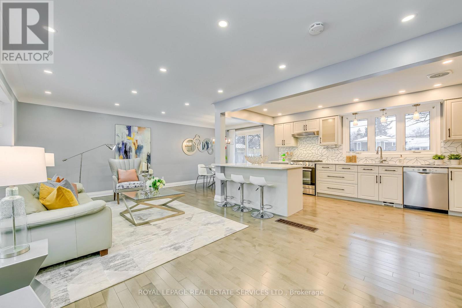 












5181 ALTON ROAD

,
Burlington,




Ontario
L7L3H4


