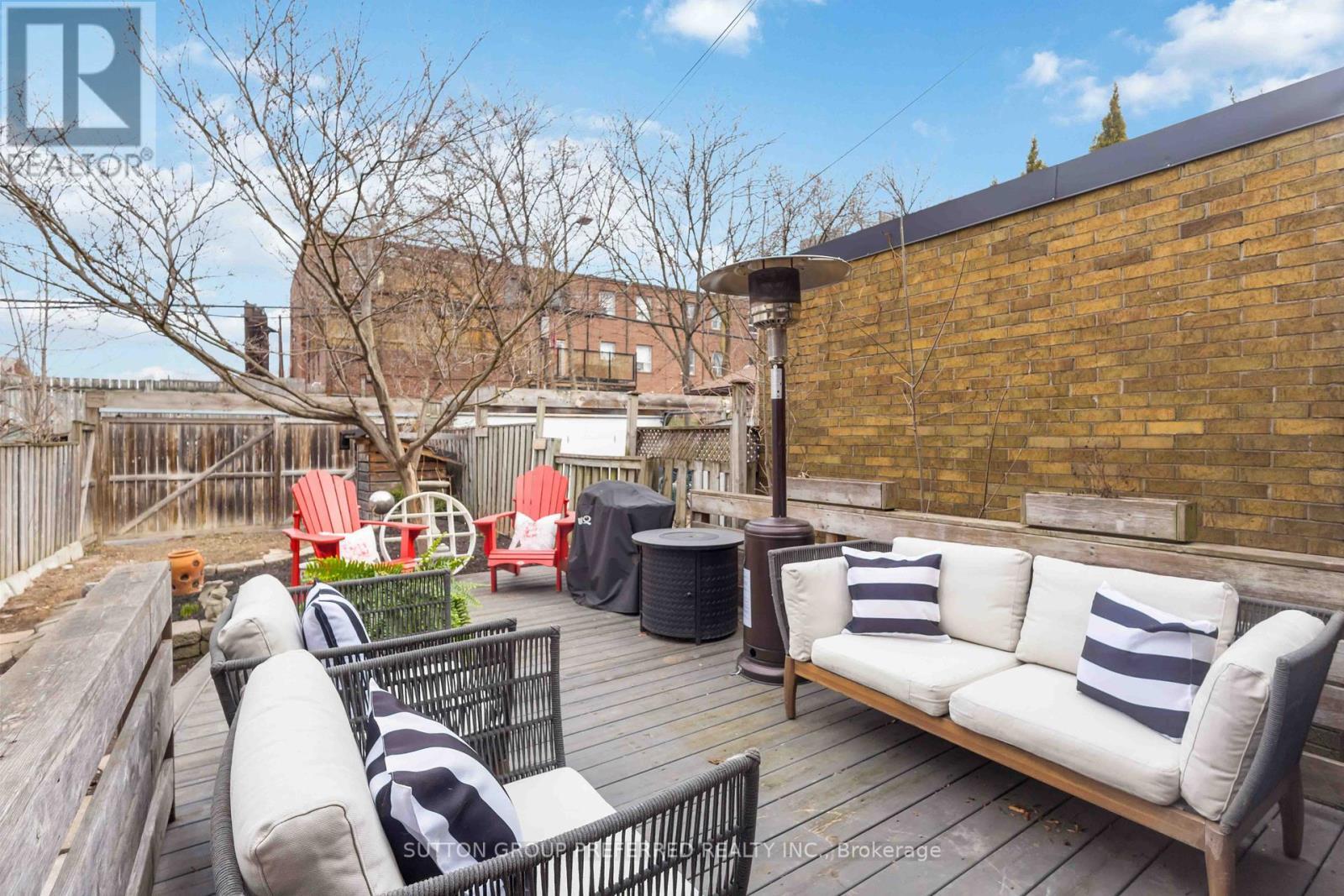 












42 CHATHAM AVENUE

,
Toronto,




Ontario
M4J1K6

