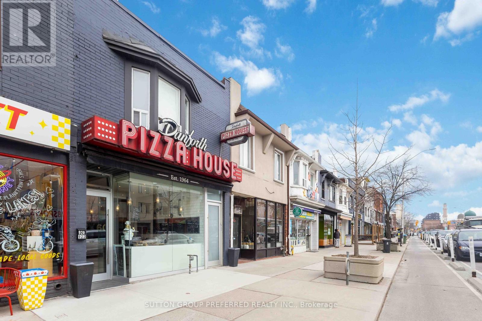 












42 CHATHAM AVENUE

,
Toronto,




Ontario
M4J1K6

