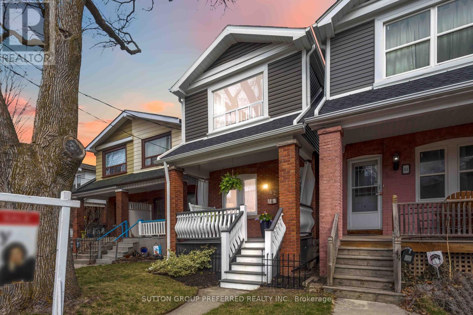












42 CHATHAM AVENUE

,
Toronto,




Ontario
M4J1K6

