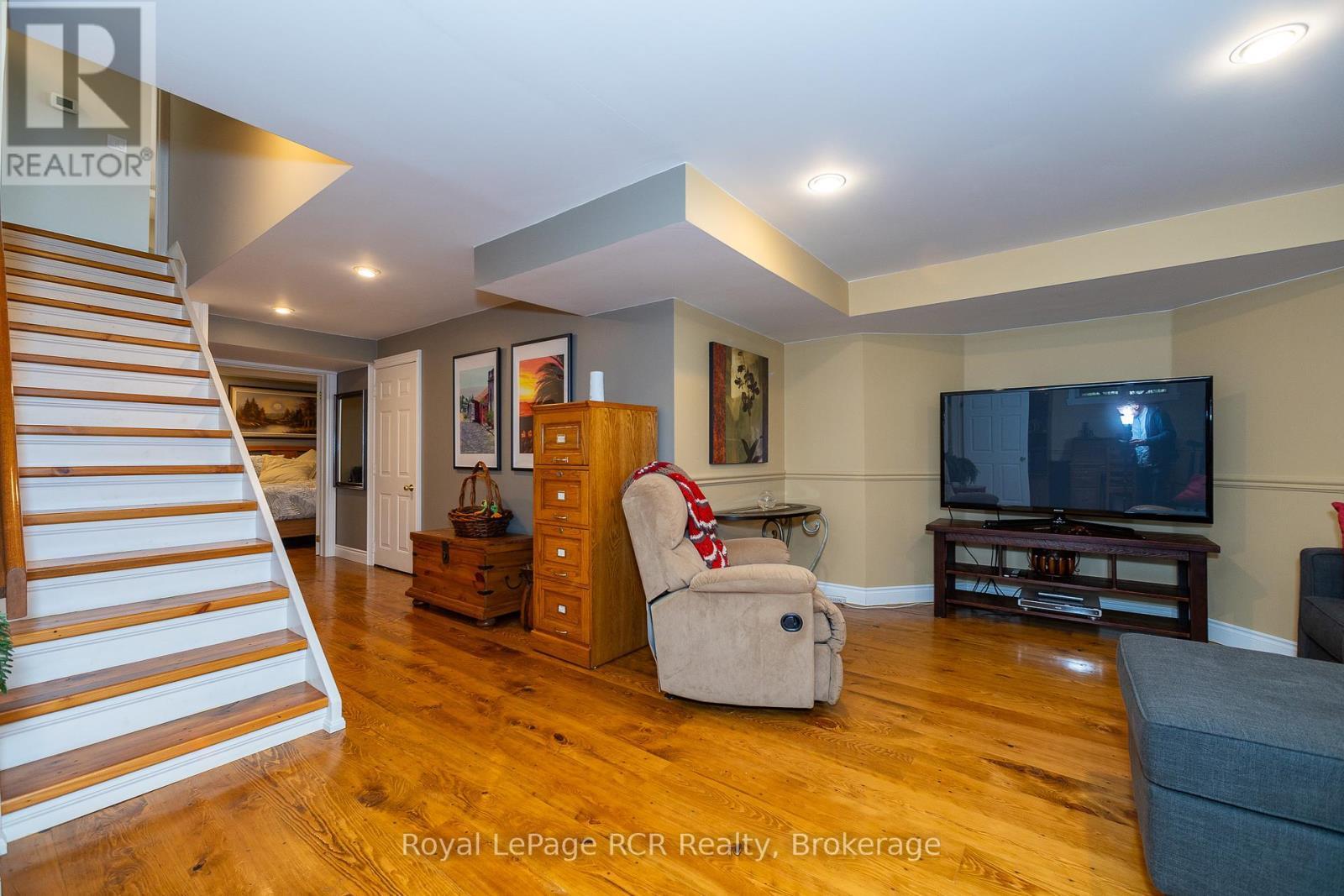 












714329 BASELINE ROAD

,
Grey Highlands,




Ontario
N0C1E0

