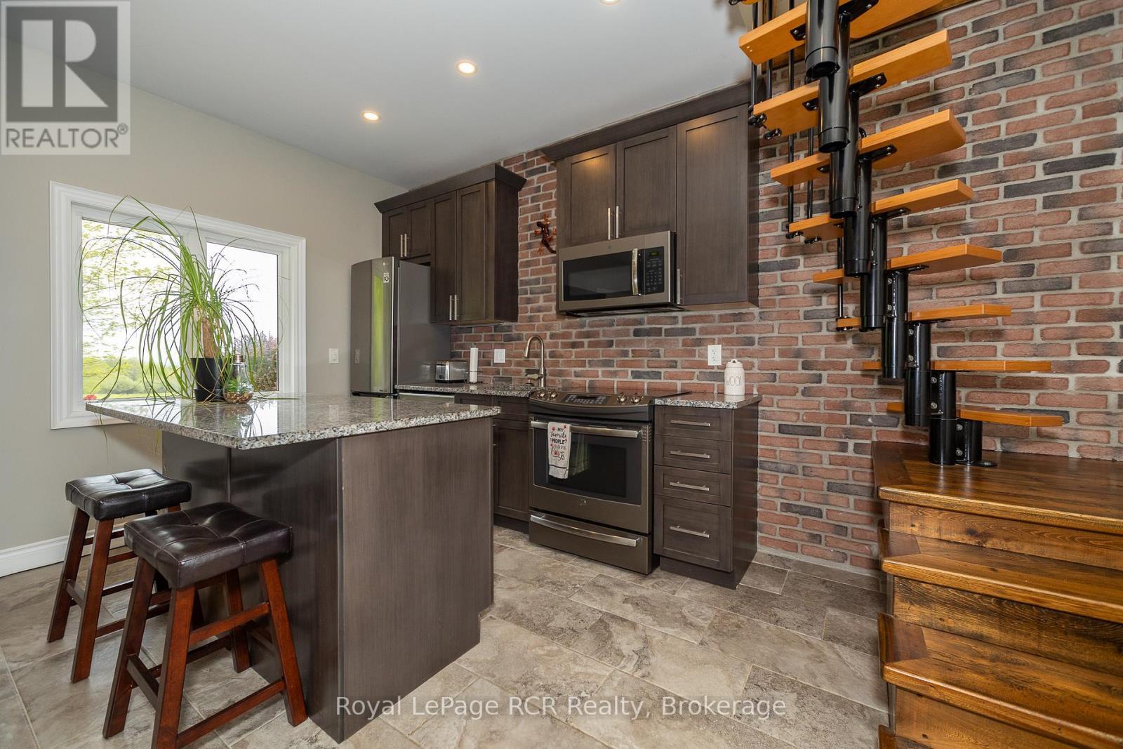 












714329 BASELINE ROAD

,
Grey Highlands,




Ontario
N0C1E0

