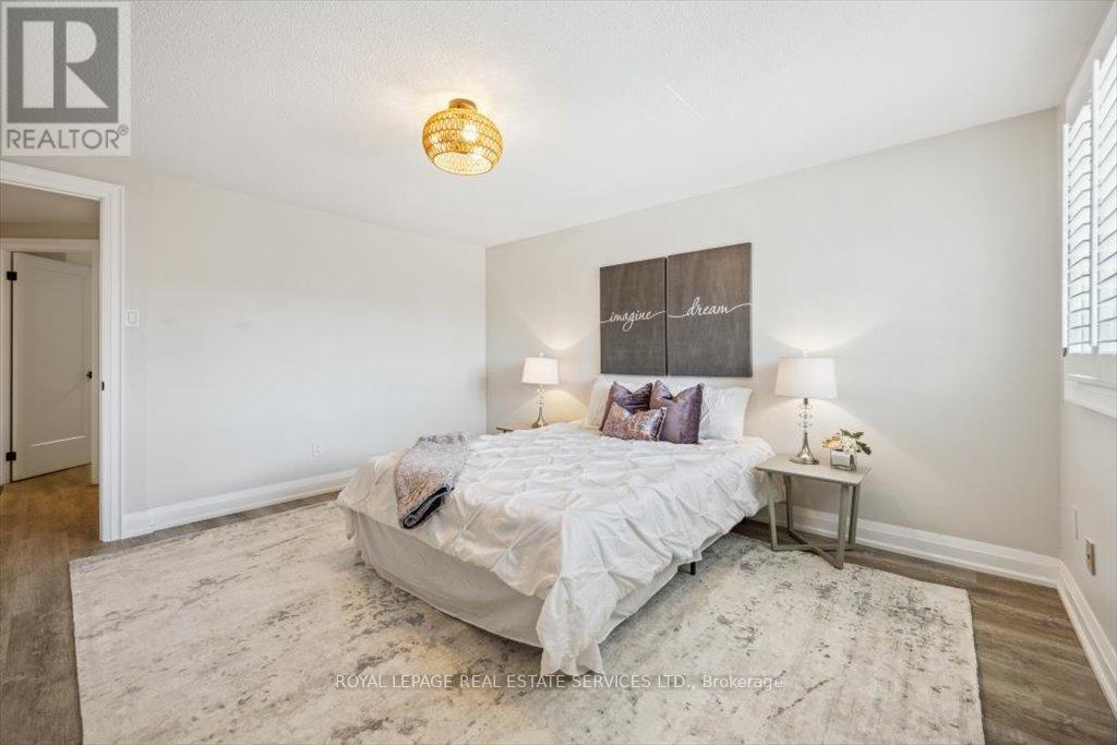 












137 - 1520 LANCASTER DRIVE

,
Oakville,




Ontario
L6H2Z2

