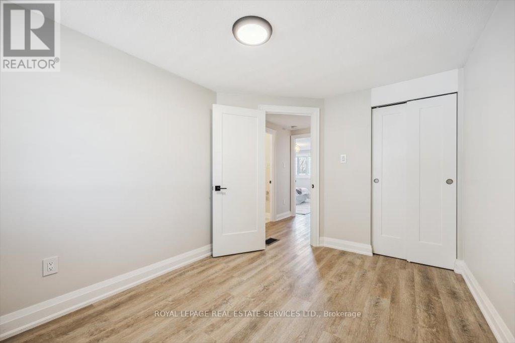 












137 - 1520 LANCASTER DRIVE

,
Oakville,




Ontario
L6H2Z2


