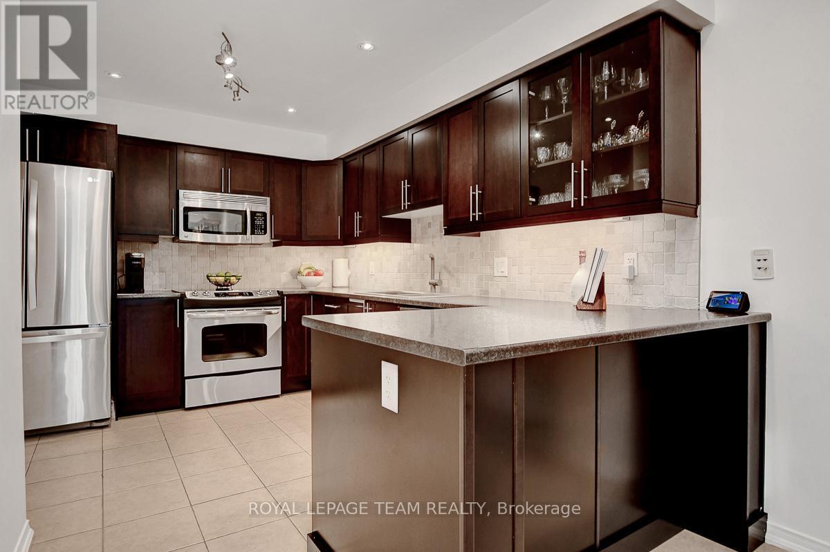 












183 PATRIOT PLACE

,
Ottawa,




Ontario
K2M0B9

