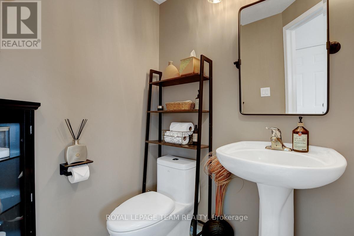 












183 PATRIOT PLACE

,
Ottawa,




Ontario
K2M0B9

