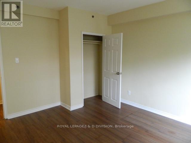 












100 - 740 EGLINTON AVENUE W

,
Toronto,




Ontario
M5N1C4

