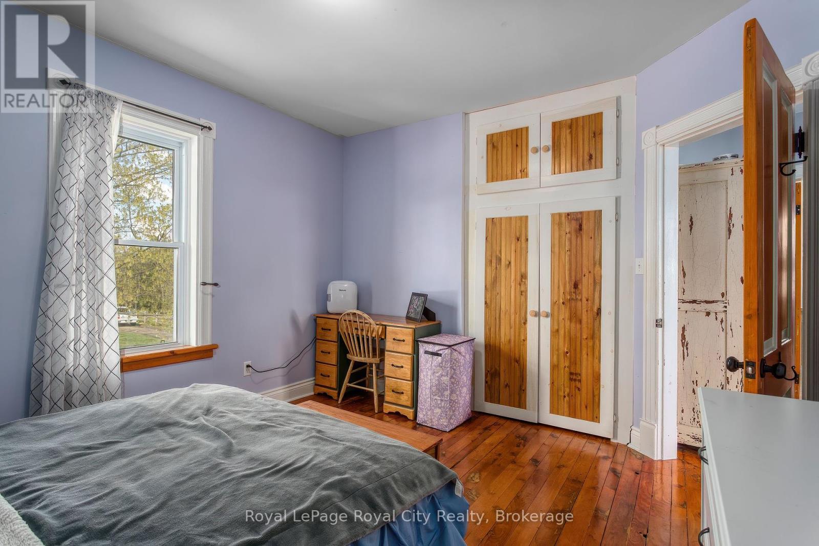 












15 CATHERINE STREET N

,
Mapleton,




Ontario
N0G2K0

