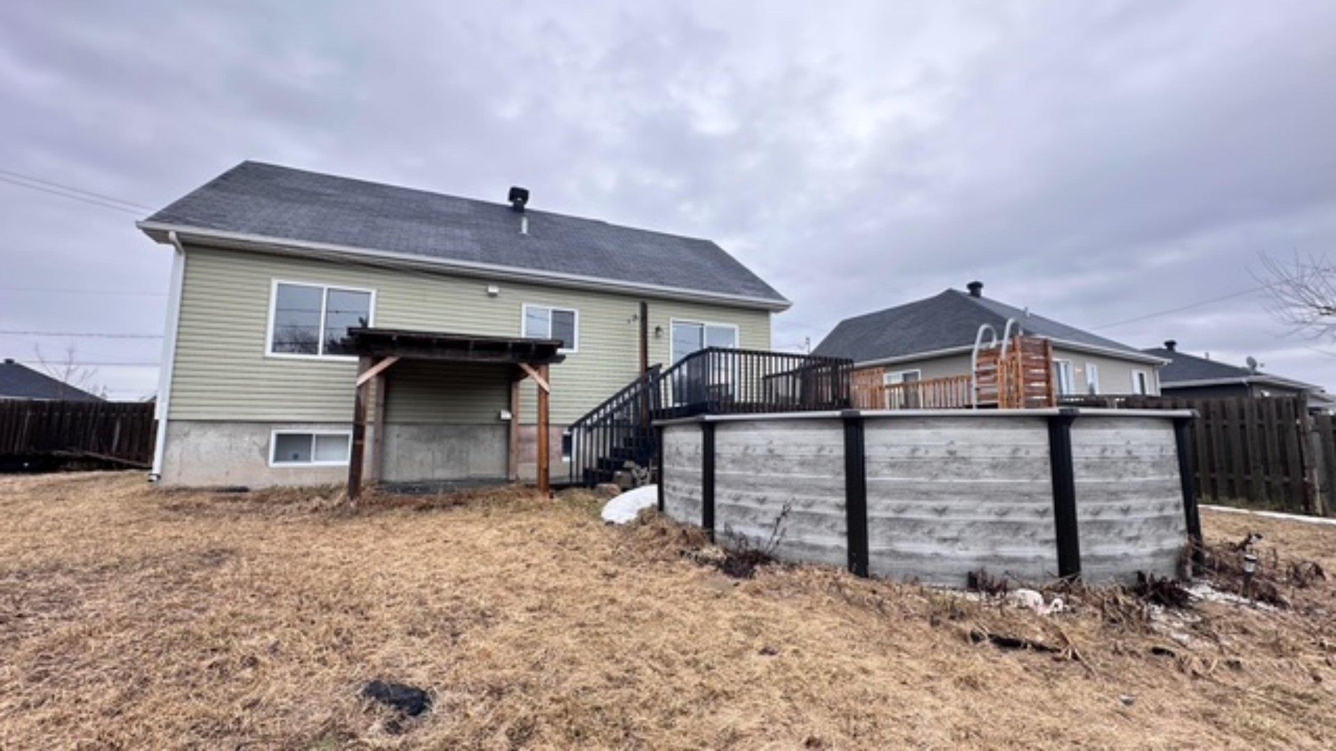 









126


2e Avenue

,
Grenville,




QC
J0V1J0

