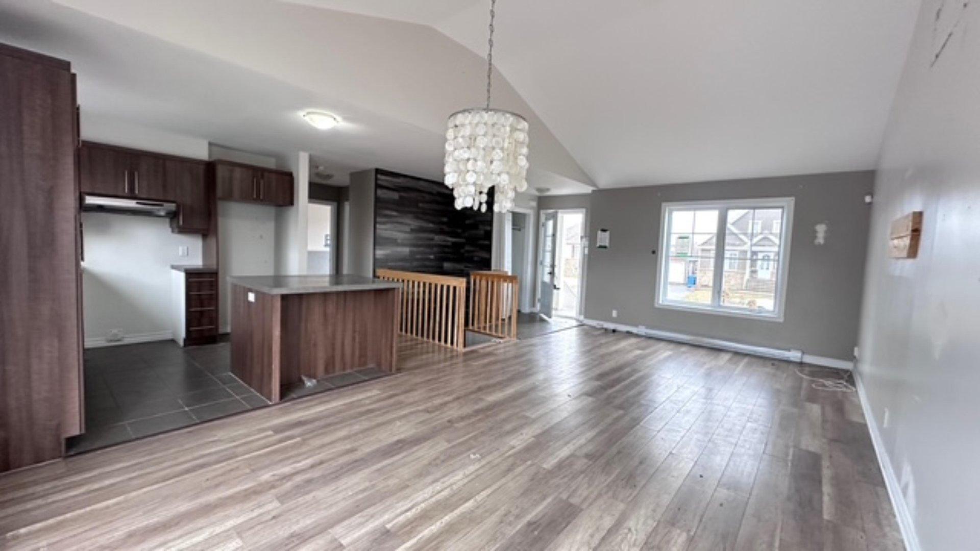 









126


2e Avenue

,
Grenville,




QC
J0V1J0

