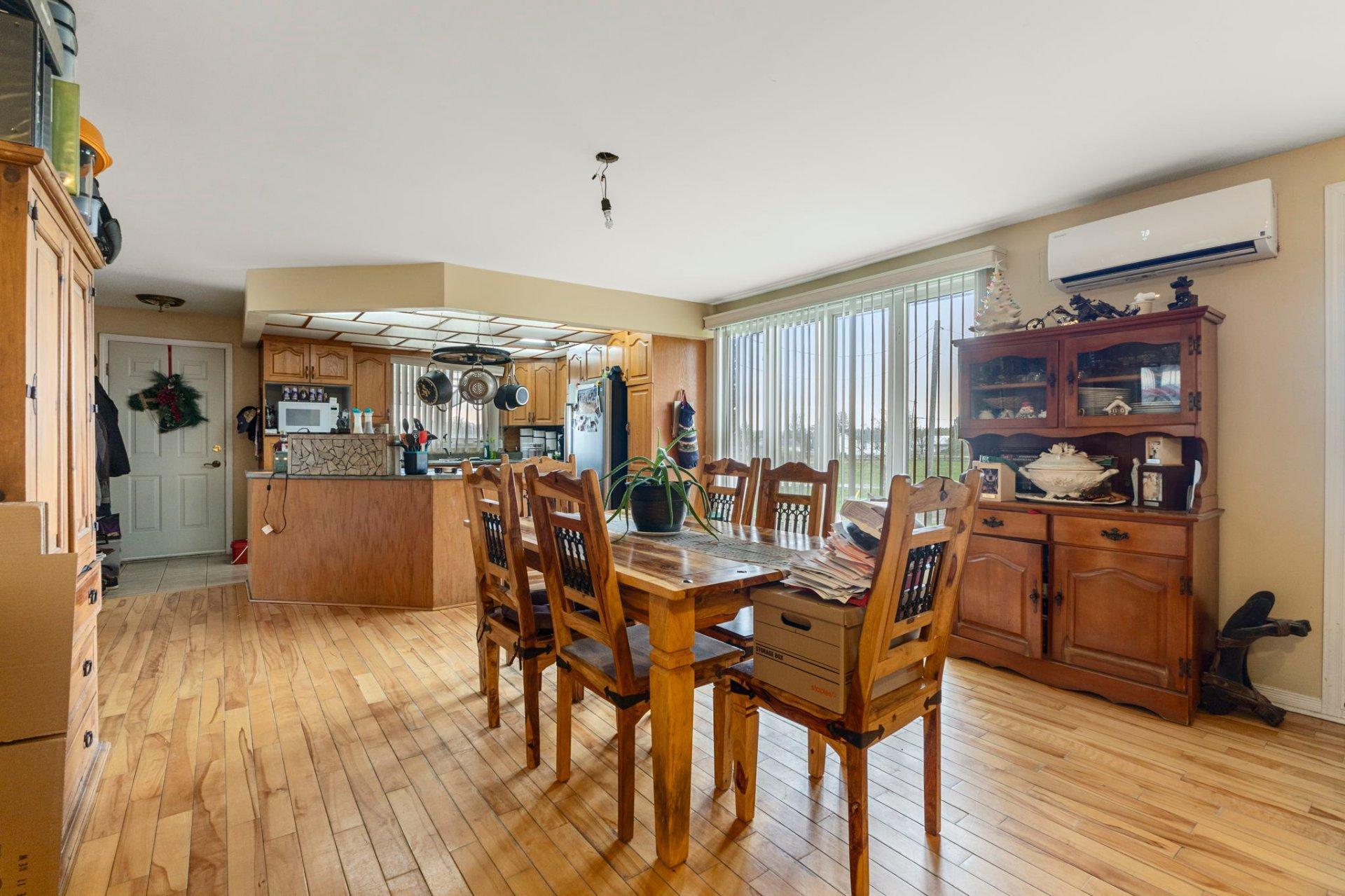 









891


Ch. Pierre-Laporte

,
L'Ange-Gardien,







QC
J8L2W7

