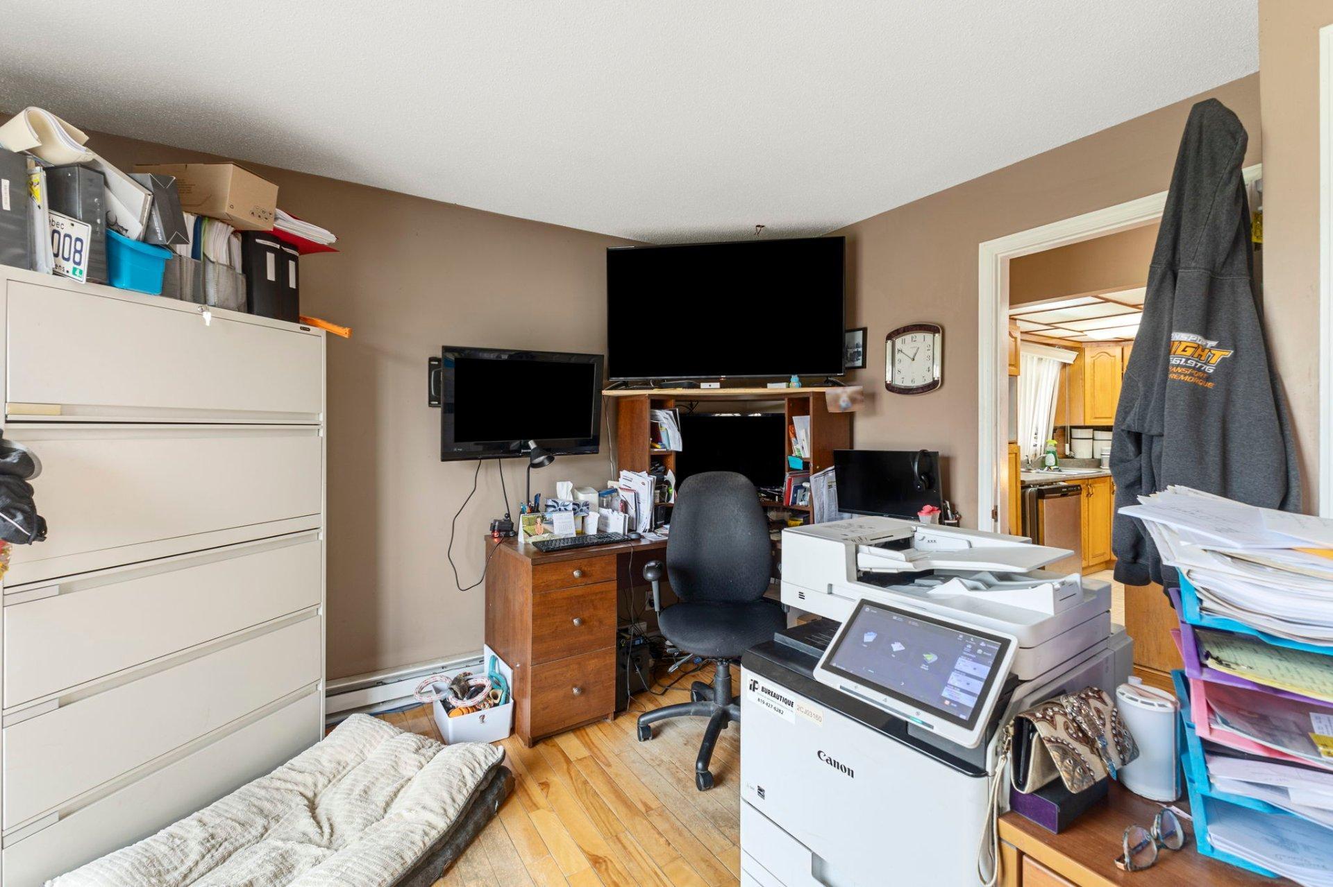 









891


Ch. Pierre-Laporte

,
L'Ange-Gardien,







QC
J8L2W7

