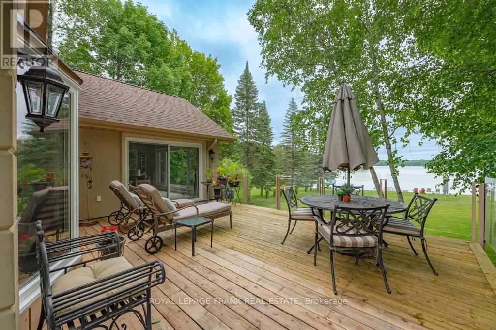 












60 MYSTIC POINT ROAD

,
Trent Lakes,




Ontario
K0L1J0

