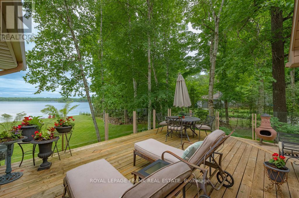 












60 MYSTIC POINT ROAD

,
Trent Lakes,




Ontario
K0L1J0

