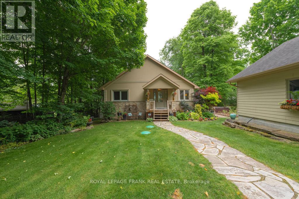 












60 MYSTIC POINT ROAD

,
Trent Lakes,




Ontario
K0L1J0

