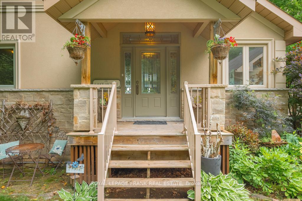 












60 MYSTIC POINT ROAD

,
Trent Lakes,




Ontario
K0L1J0

