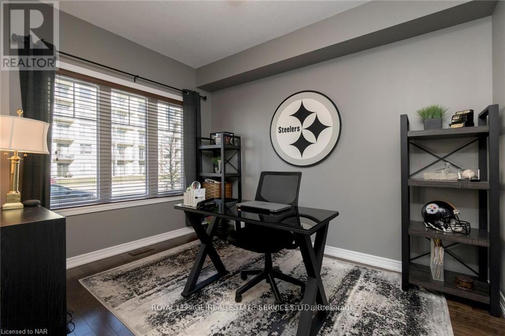 












124 SHOREVIEW PLACE

,
Hamilton,




Ontario
L8E0J4

