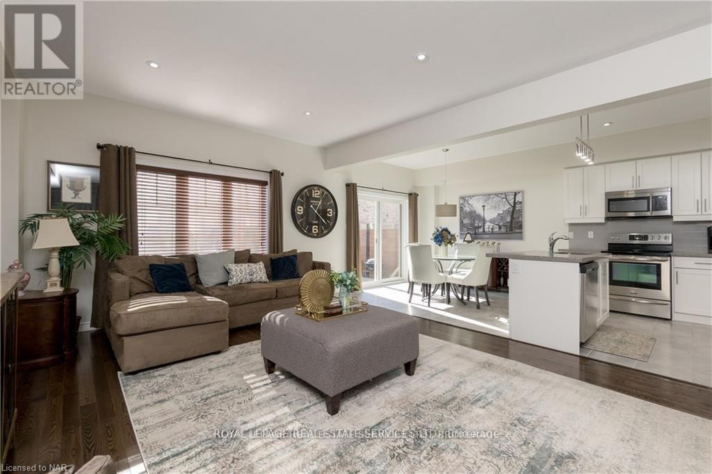 












124 SHOREVIEW PLACE

,
Hamilton,




Ontario
L8E0J4

