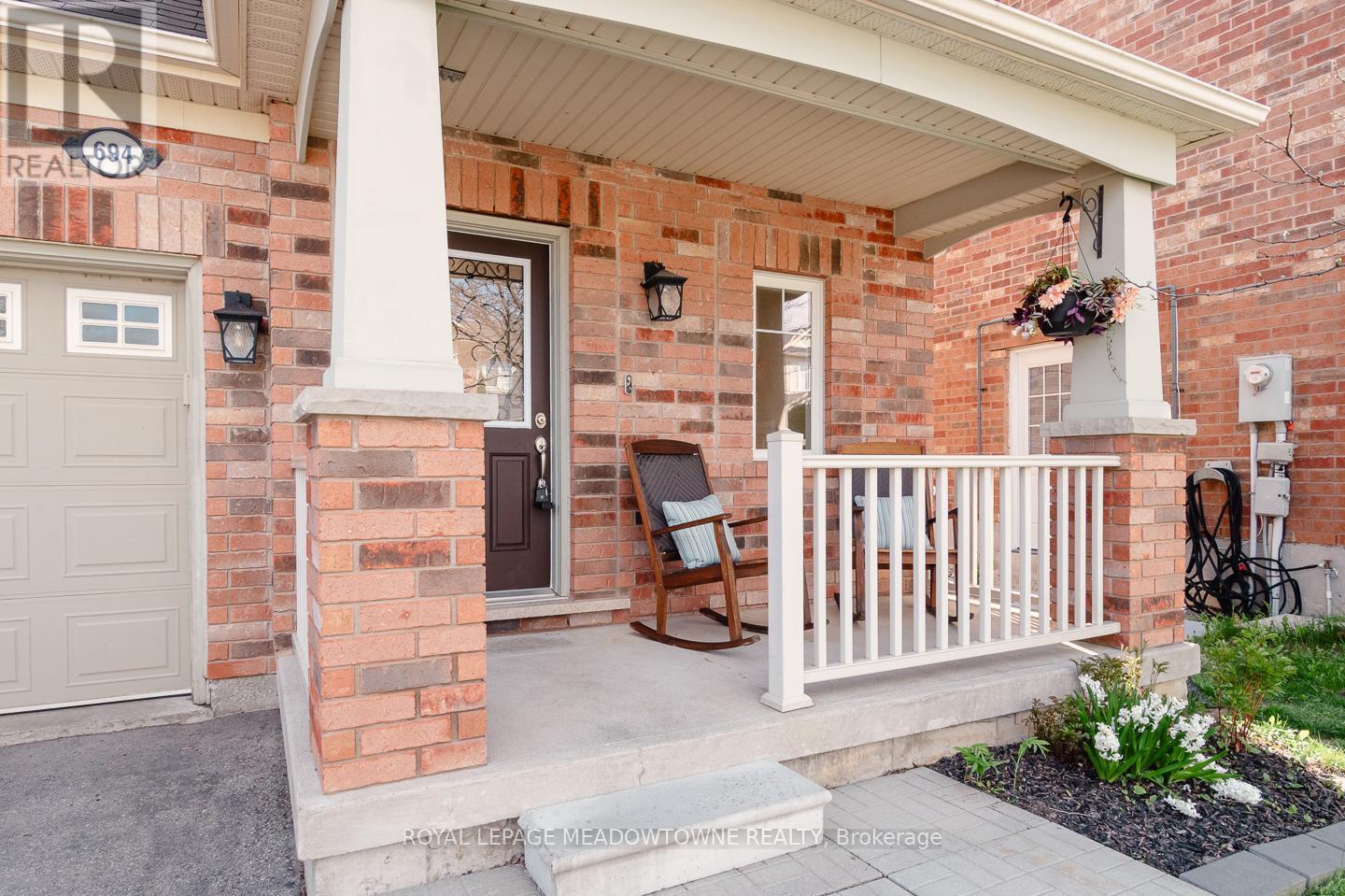 












694 RAYNER COURT

,
Milton,




Ontario
L9T0N9


