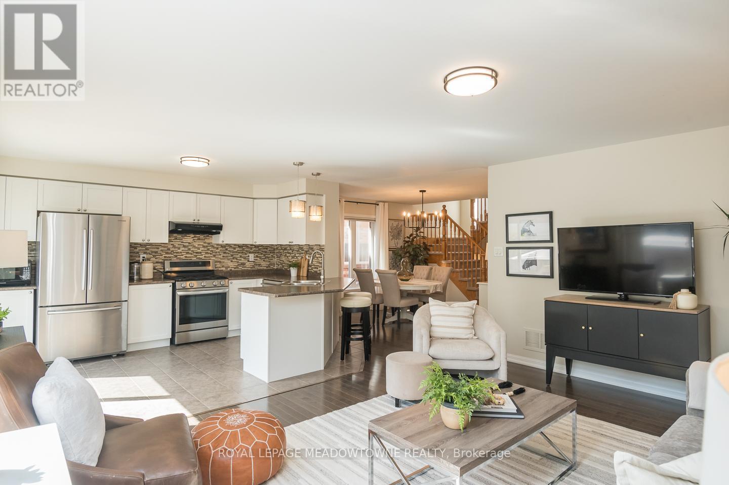 












694 RAYNER COURT

,
Milton,




Ontario
L9T0N9

