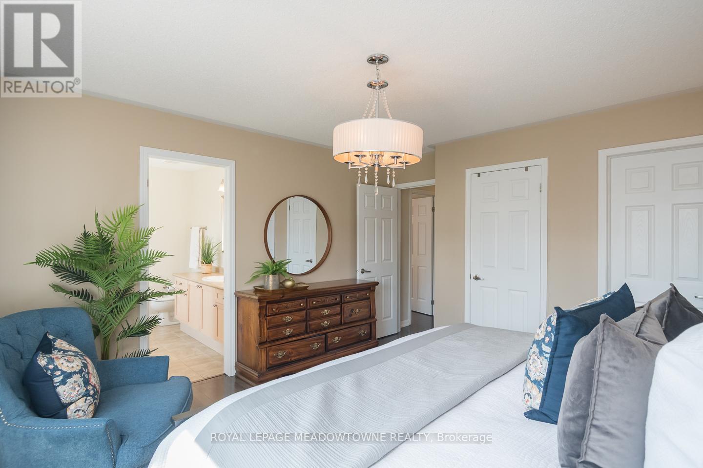 












694 RAYNER COURT

,
Milton,




Ontario
L9T0N9

