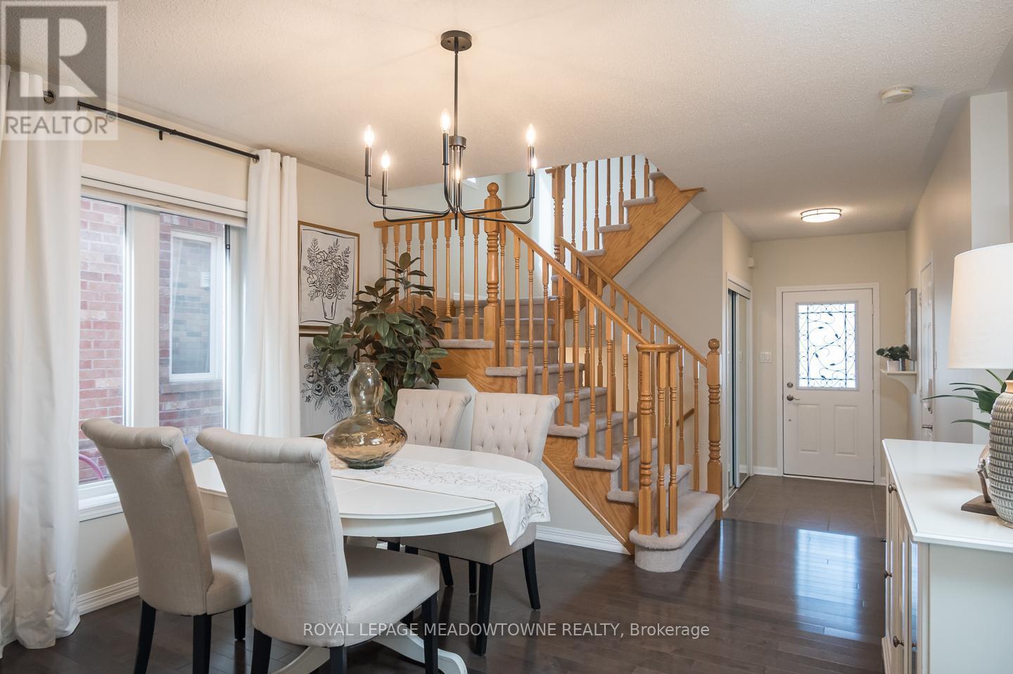 












694 RAYNER COURT

,
Milton,




Ontario
L9T0N9

