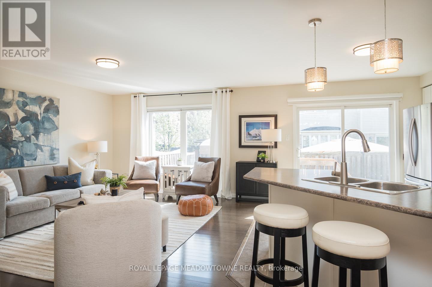 












694 RAYNER COURT

,
Milton,




Ontario
L9T0N9

