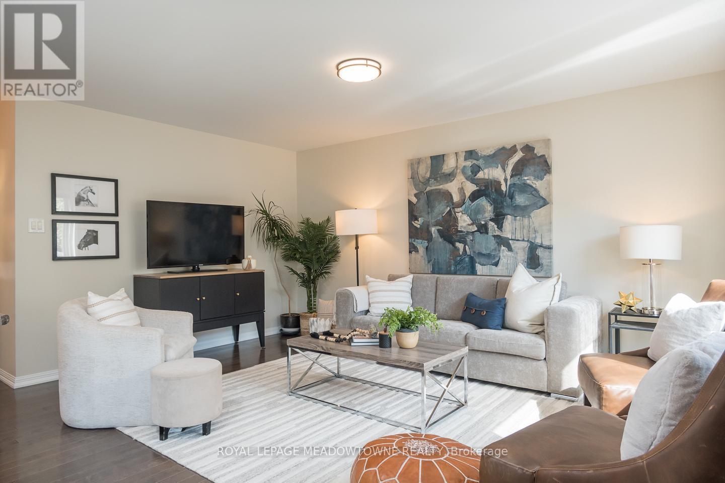 












694 RAYNER COURT

,
Milton,




Ontario
L9T0N9

