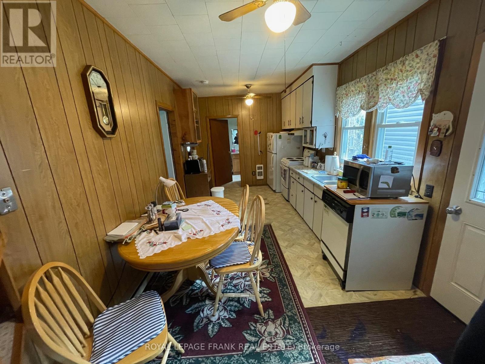 












29 HEAD STREET

,
Kawartha Lakes (Bobcaygeon),




Ontario
K0M1A0

