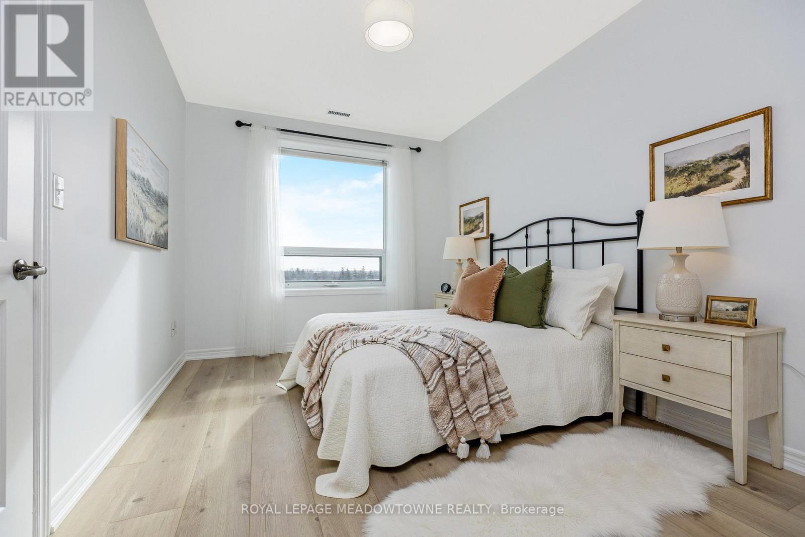












618 - 383 MAIN STREET E

,
Milton,




Ontario
L9T8K8

