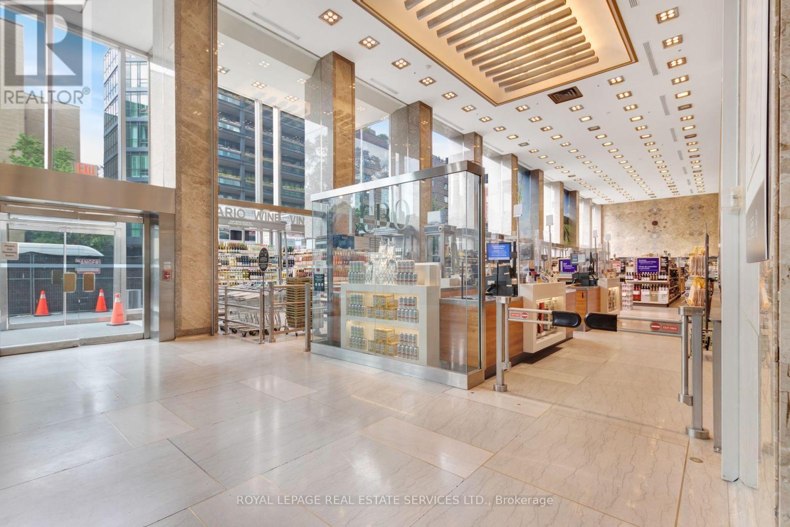 












1203 - 111 ST CLAIR AVENUE W

,
Toronto,




Ontario
M4V1N5

